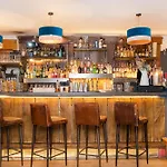 The Berkeley Square 4*