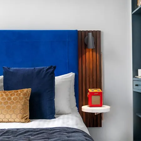 Hotel The Berkeley Square 4*