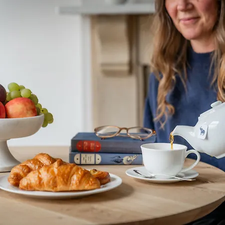 The Berkeley Square מלון 4*