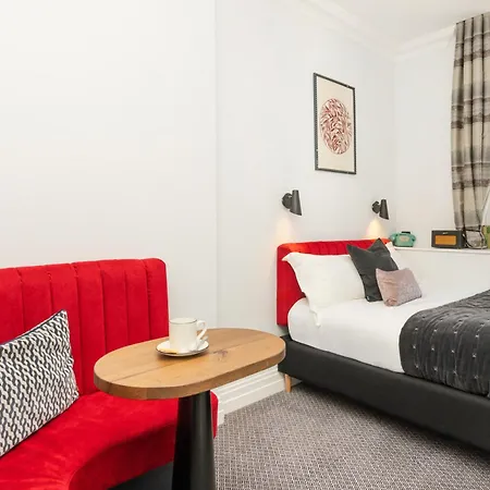 فندق The Berkeley Square 4*