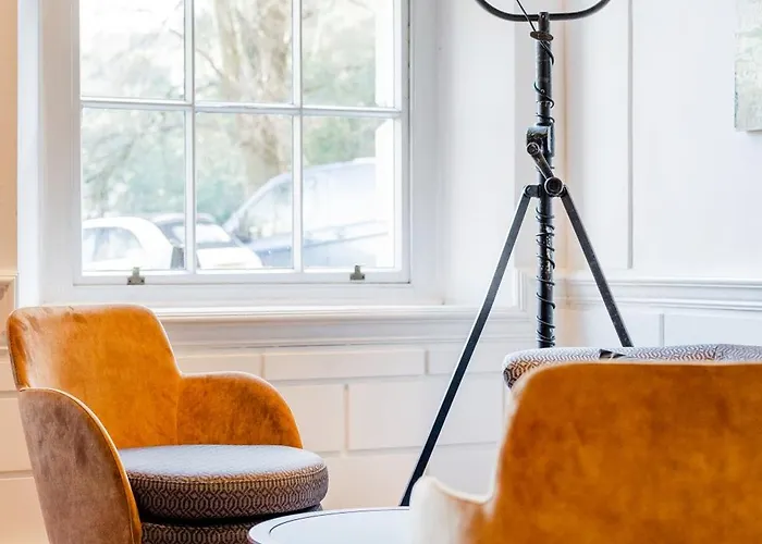 The Berkeley Square Отель 4*