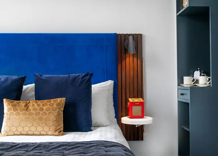 Hotel The Berkeley Square 4*