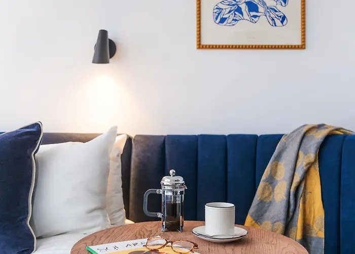 The Berkeley Square Hotel